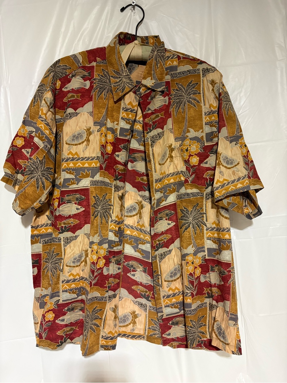 Tori Richard Short-Sleeve Tropical Camp Shirt in Red, Tan & Gold